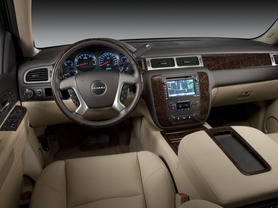  GMC Yukon Denali FlexFuel 2011 года  (фото 6 из 10)